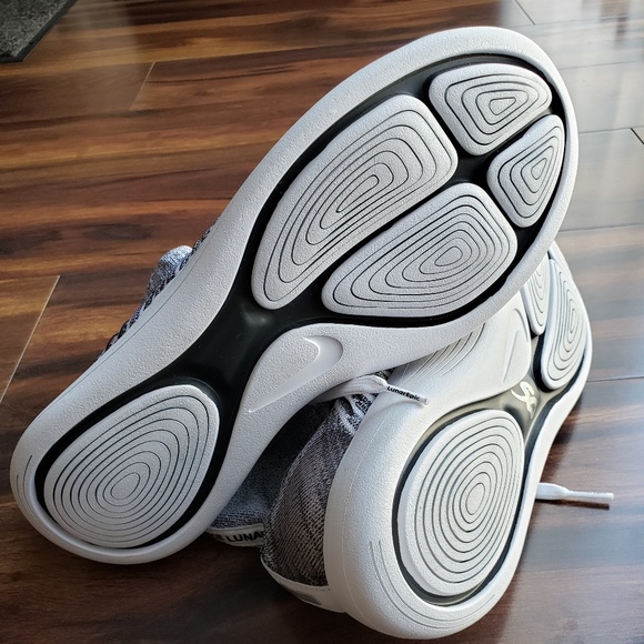 Nike LunarEpic Flyknit Oreo 818676-101 Running - Picture 6 of 6